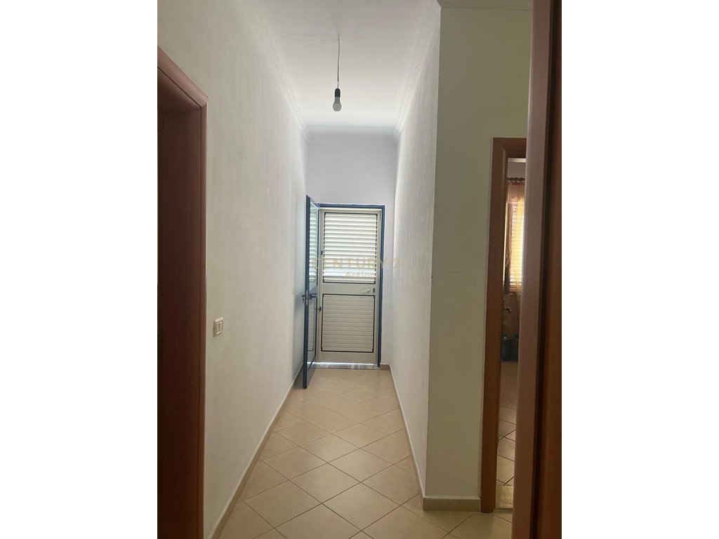 Penthouse à venda no quinto andar de Mali i Robit!