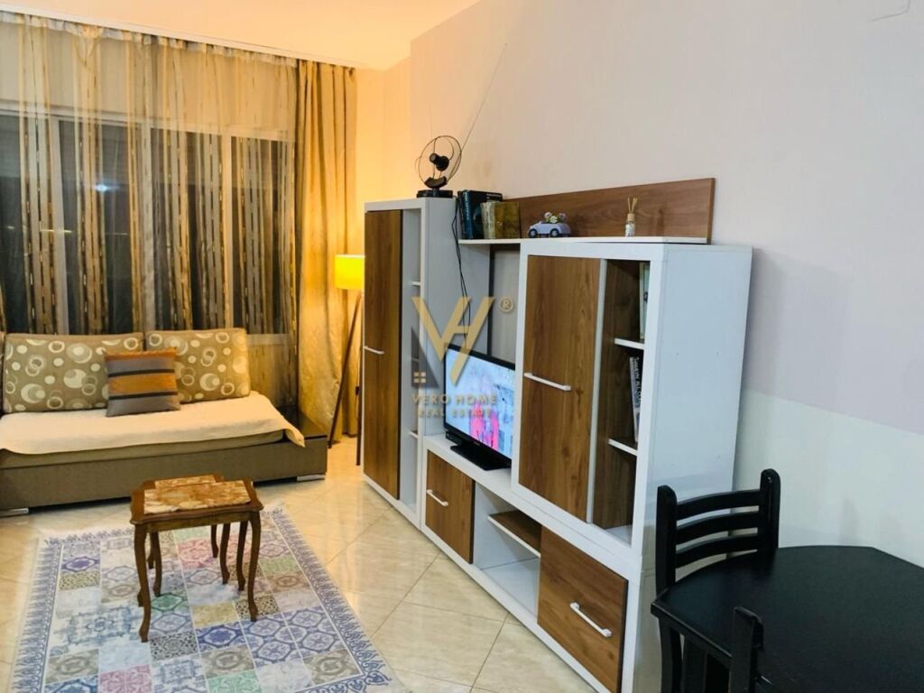 Apartment 1+1+balcony for rent on rruga e kavajes 74 m²