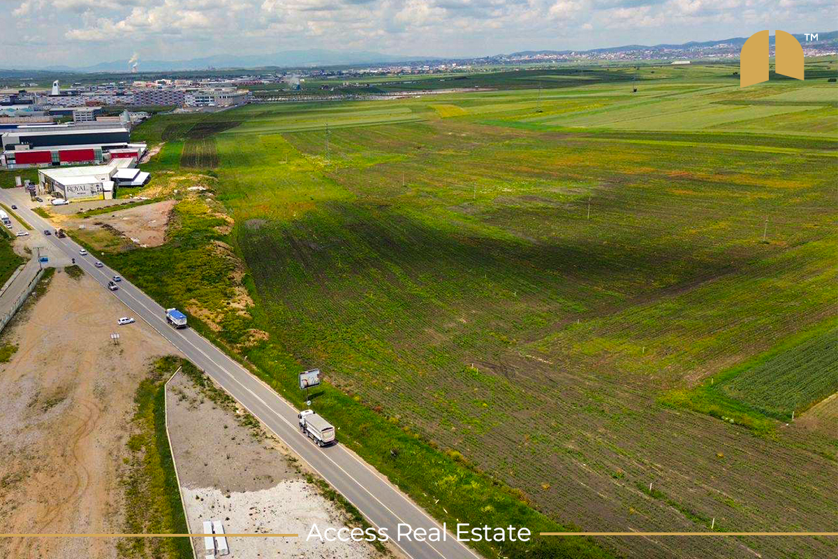 Terrain à vendre avec titre de propriété – 49,77 ari – Route principale Prishtinë-Ferizaj