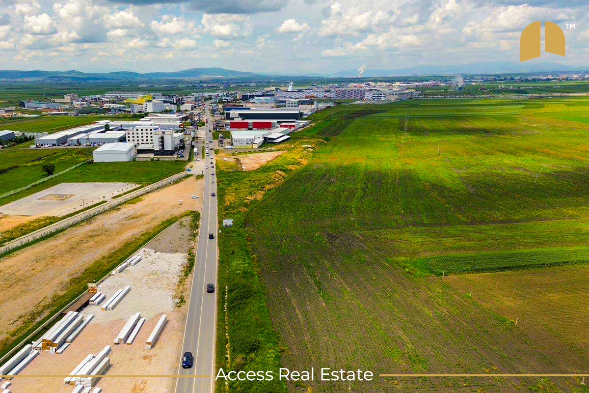 Terrain à vendre avec titre de propriété – 49,77 ari – Route principale Prishtinë-Ferizaj