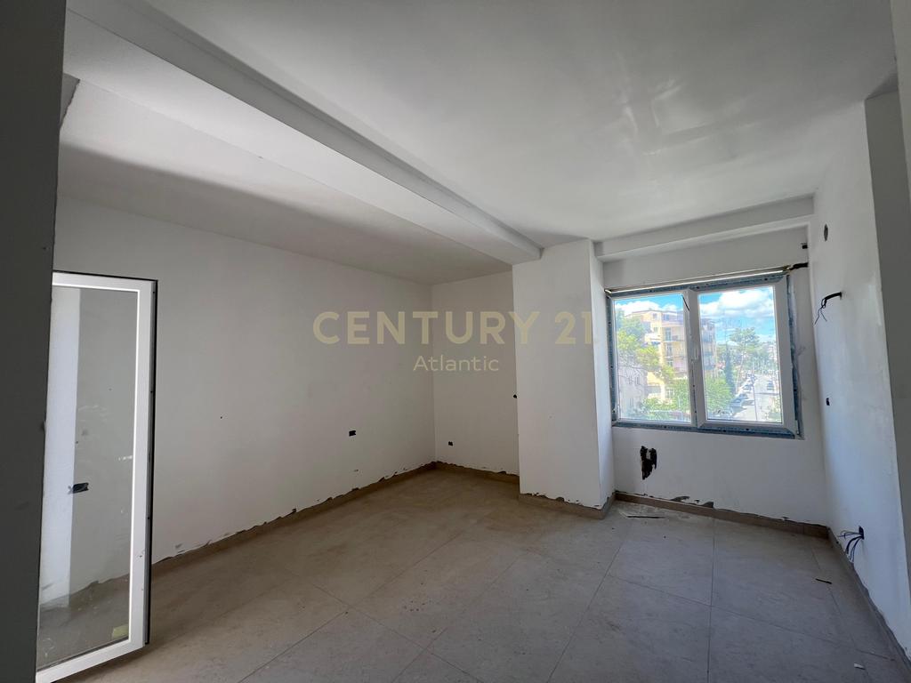 Shitet apartament 1+1 ne golem 88.000€, ndertim i ri , i perfunduar !