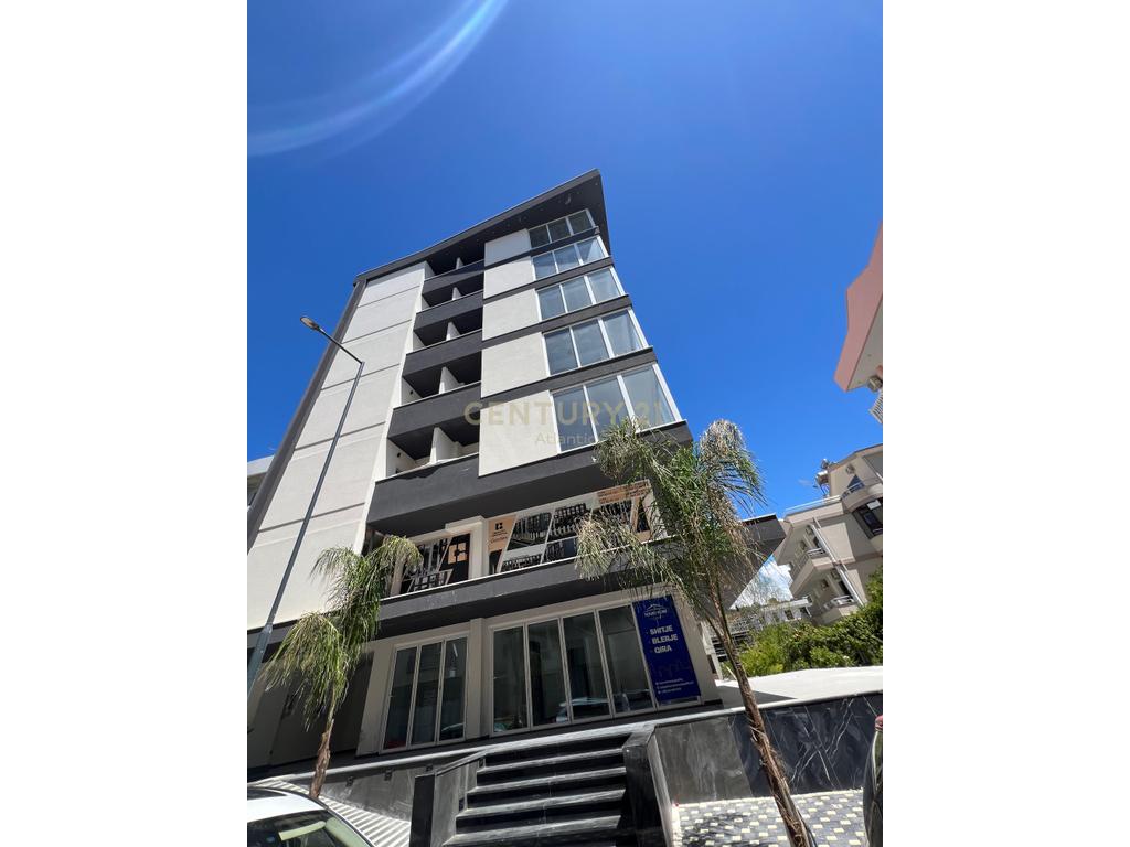 Shitet apartament 1+1 ne golem 66.000 €, ndertim i ri , i perfunduar !