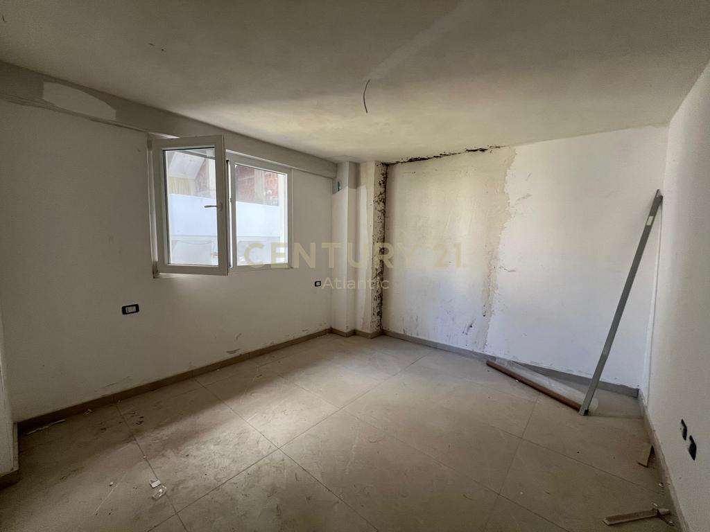 Apartamento 1+1 à venda em golem 66.000 €, novo, completamente construído!