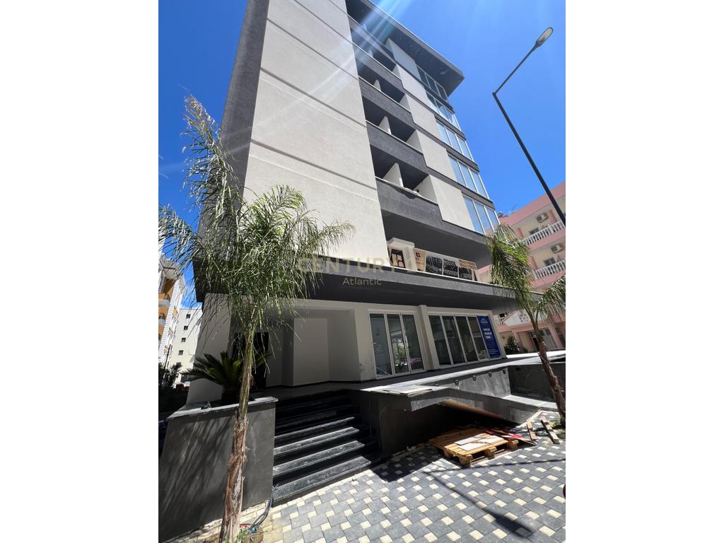 Apartamento 1+1 à venda em golem 66.000 €, novo, completamente construído!