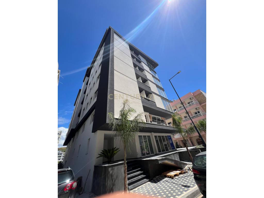 Apartamento 1+1 à venda em golem 66.000 €, novo, completamente construído!
