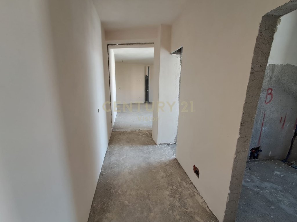 Apartament 2+1+2 për shitje afër kryqezimit të ish degës, Shkodër | 109.4 m²