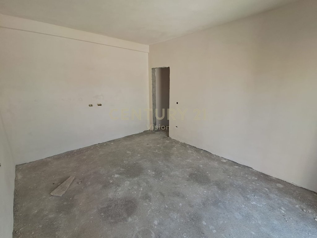 Apartament 2+1+2 për shitje afër kryqezimit të ish degës, Shkodër | 109.4 m²