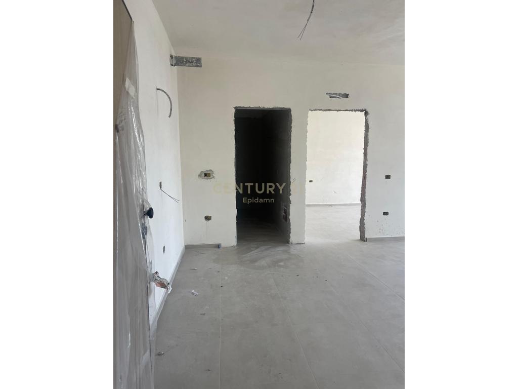 Shitet apartament 1+1 ne golem , liburna residence !