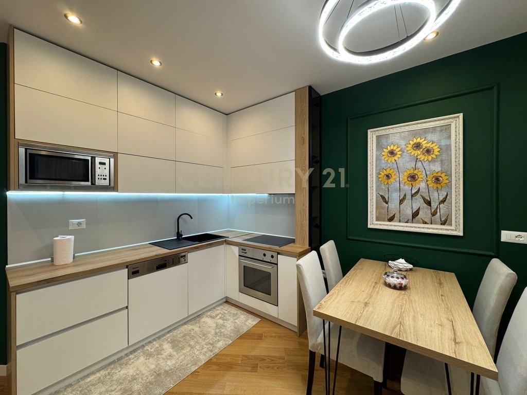 For sale apartment 2+1 – Entrance of the zoological garden, Tirana
