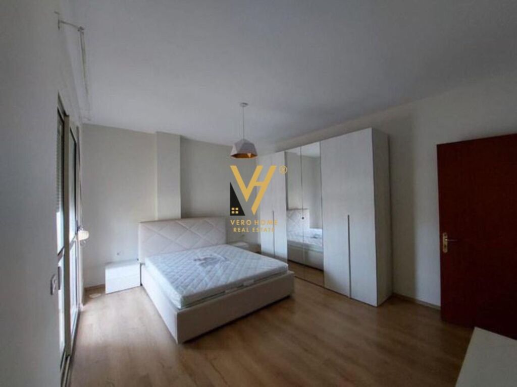 Apartamento 2+1+balcón en Durrës 93 metros cuadrados