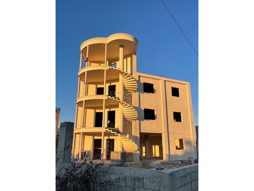 Villa à vendre dans la zone d'ish kënetes, Durrës!