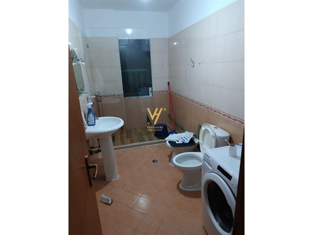 Apartamento en alquiler 2+1+balcón en la calle shefqet musaraj, 100 metros cuadrados (3)