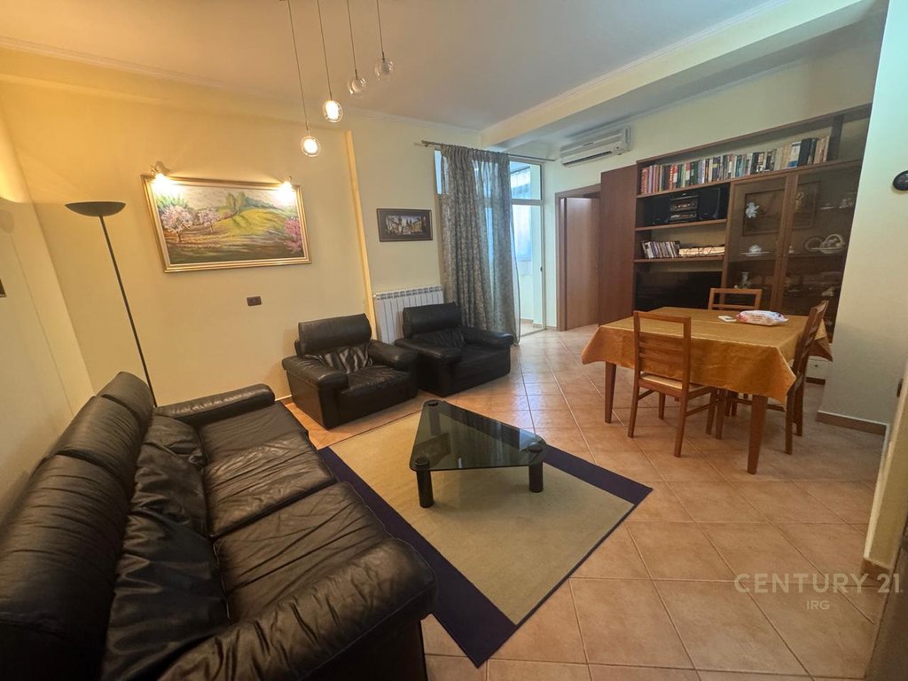 Espace pour bureau à louer!