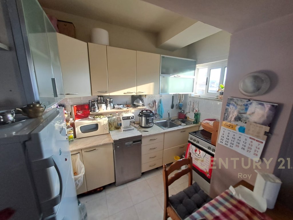 Appartamento in vendita sul boulevard principale, durres!!