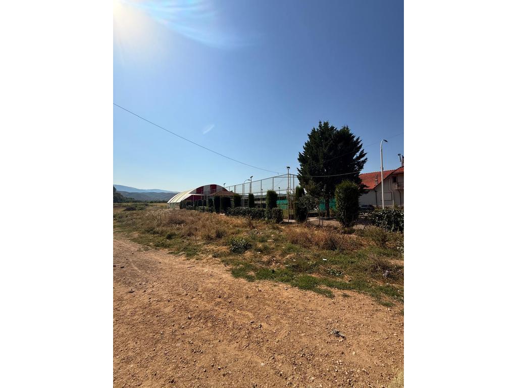 Terra 3147 m² à venda em Pogradec !!!