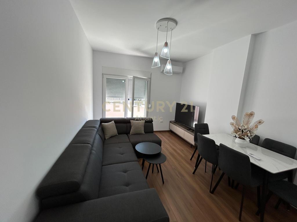 Apartamento 1+1 en alquiler en la playa hekurudha!!