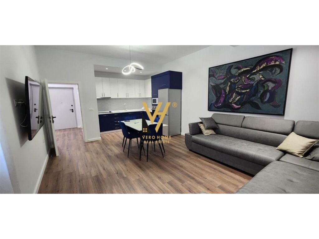 Jepet apartament 1+1+ballkon me qera te rruga e elbasanit 75 metra katror