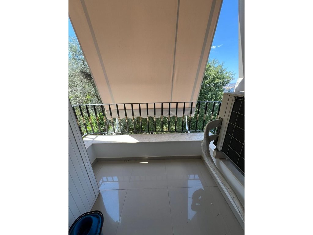 Shitet apartament luksoz 2+1+post parkimi tek liqeni i thate (7)