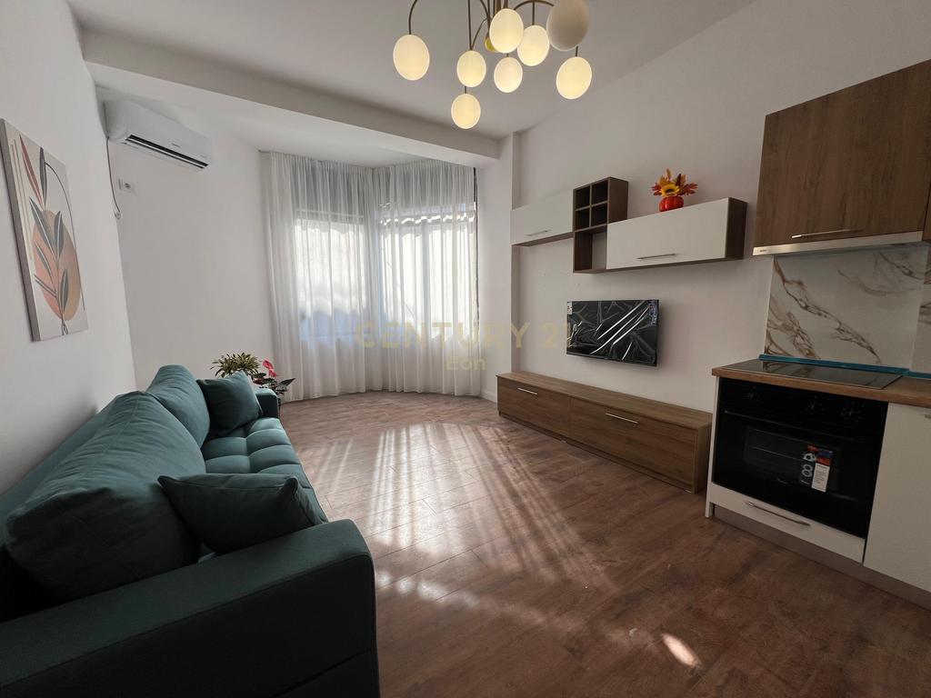 Appartamento 1+1 in vendita sulla spiaggia, Durrës