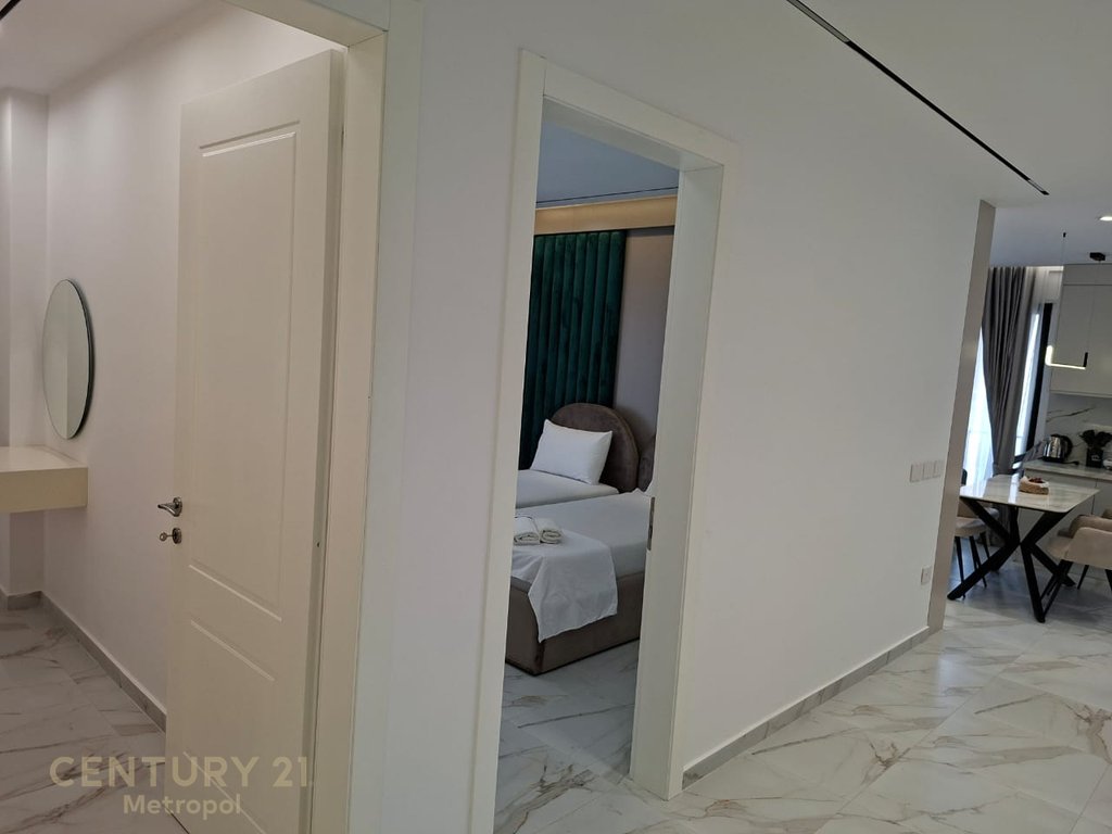 Apartament 3+2+ garazhd me qira në Astir, Tiranë -