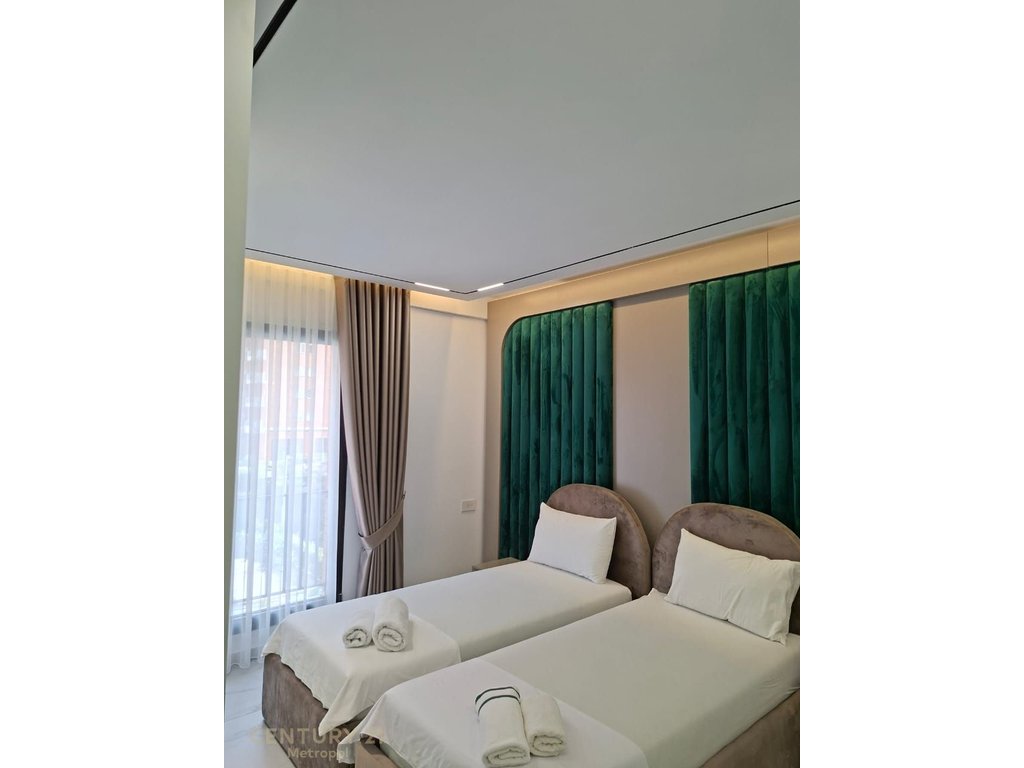 Apartament 3+2+ garazhd me qira në Astir, Tiranë -