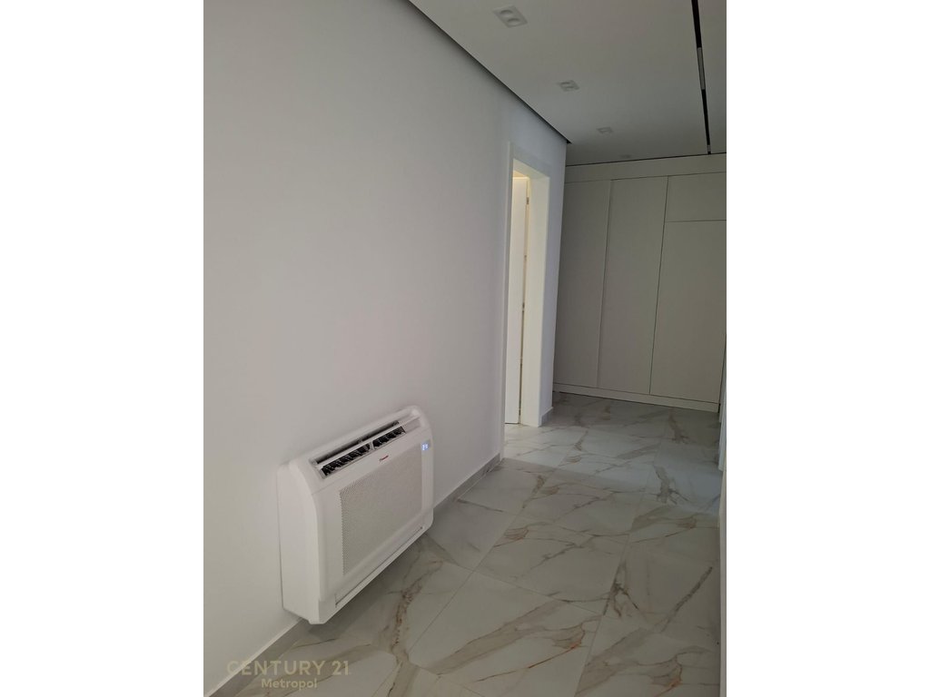 Apartament 3+2+ garazhd me qira në Astir, Tiranë -
