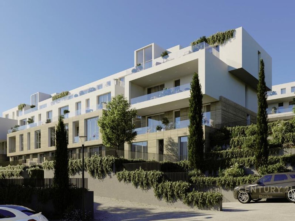 À venda, duplex 3+1+2+oborr, blin residence, farka!