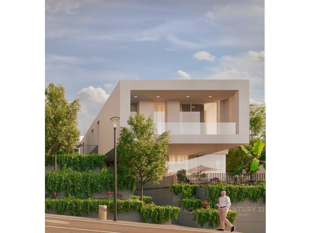 Blin residence, haus zum verkauf – Dritte reihe am farka-see!