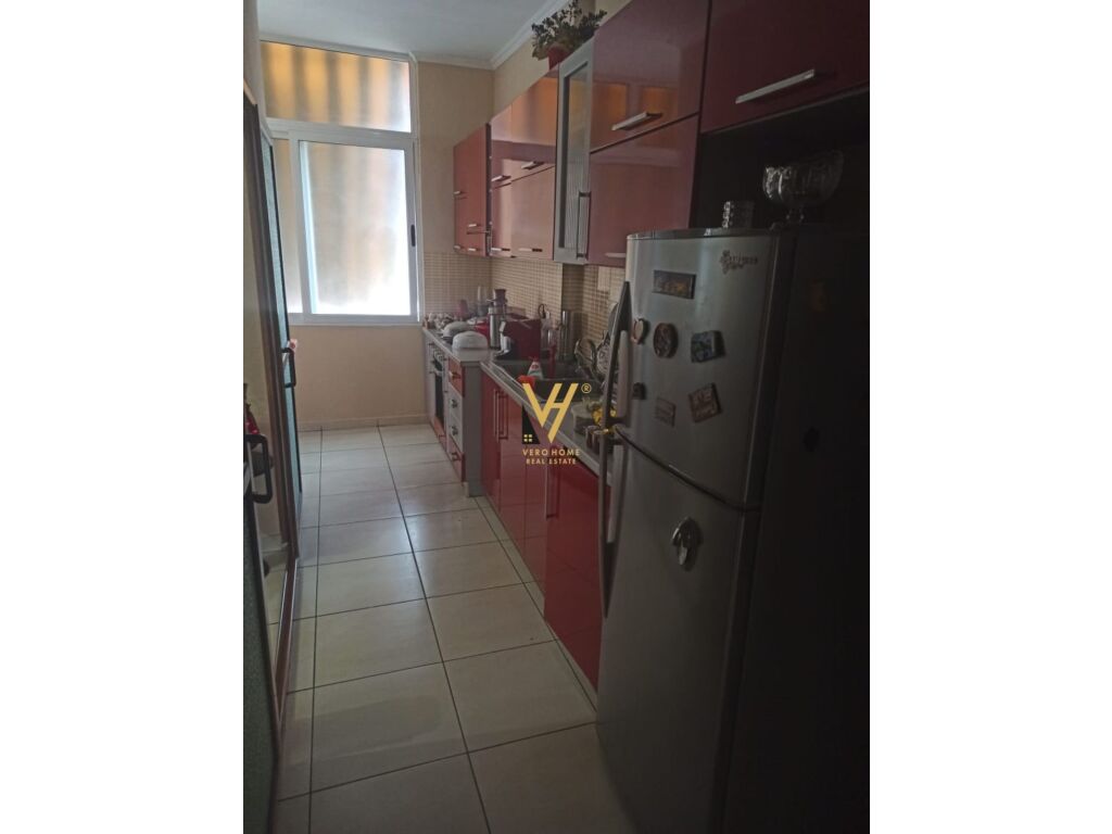 Appartamento in vendita 2+1+balcone, via petro nini luarasi, 81 metri quadrati