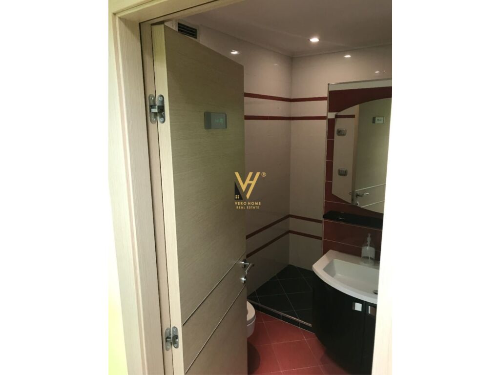 Apartamento en venta 3+1+2 en ish Blloku 160 metros cuadrados