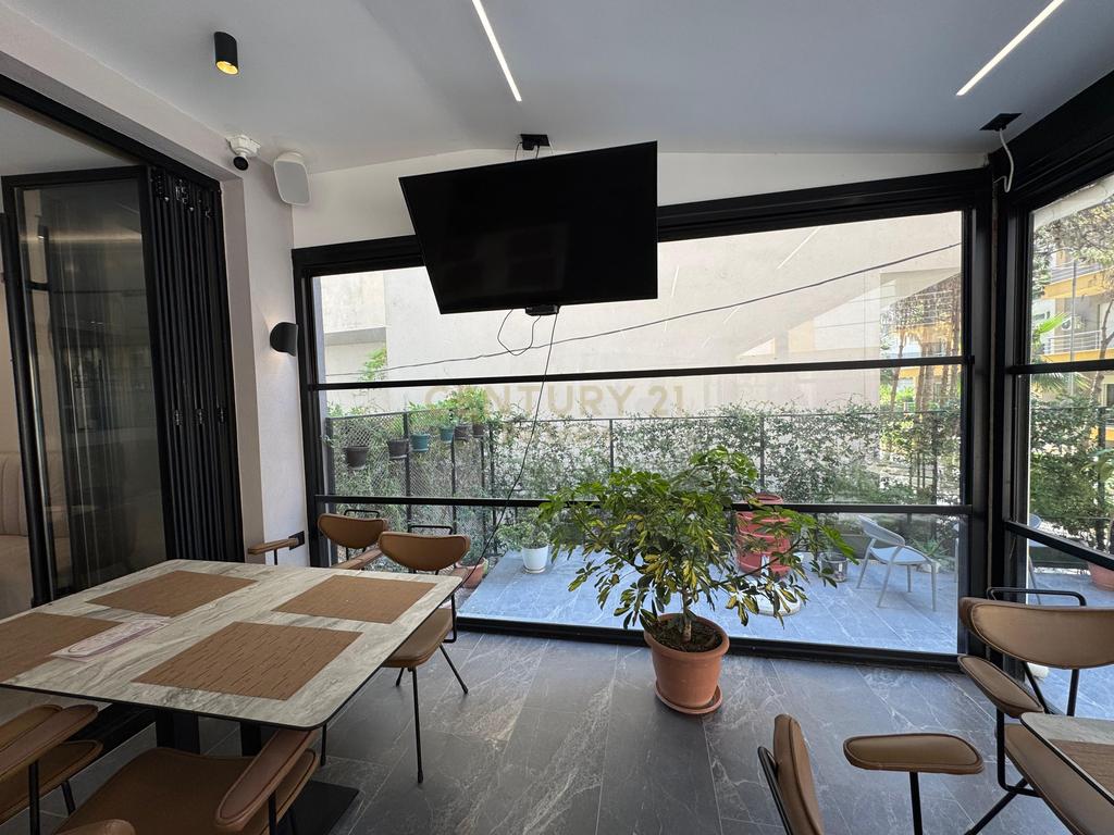 For rent bar-restaurant in qerret! (5)