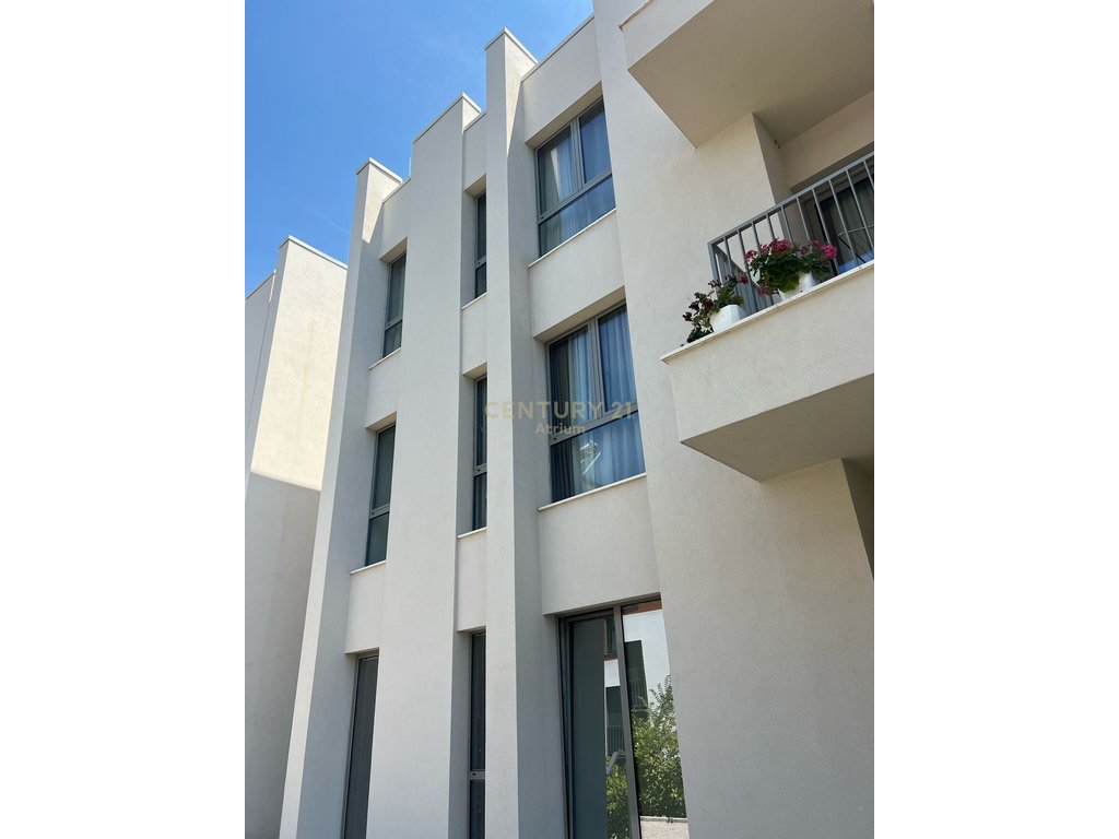 Appartamento in affitto 2+1 in residenza "Green Valley" + posto auto