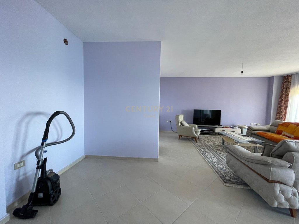 À venda ou para alugar: Apartamento 2+1 – Residência odeon, Vlorë!