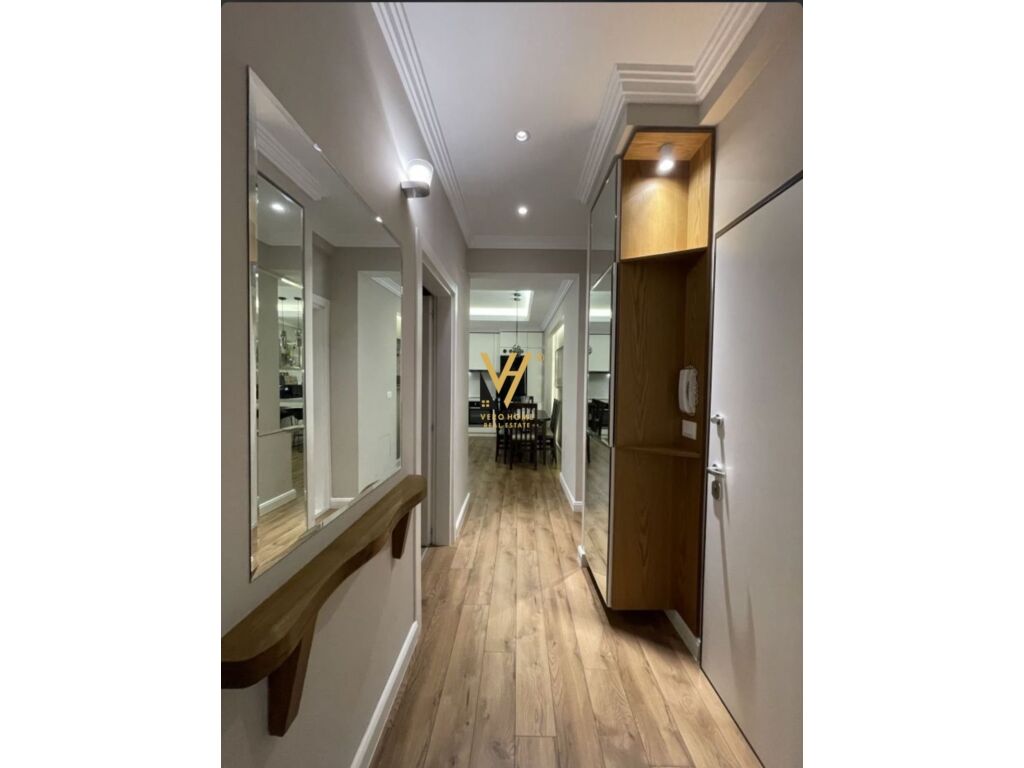 Möbliertes 2+1+balkon apartment zur miete in porcelan 83 quadratmeter