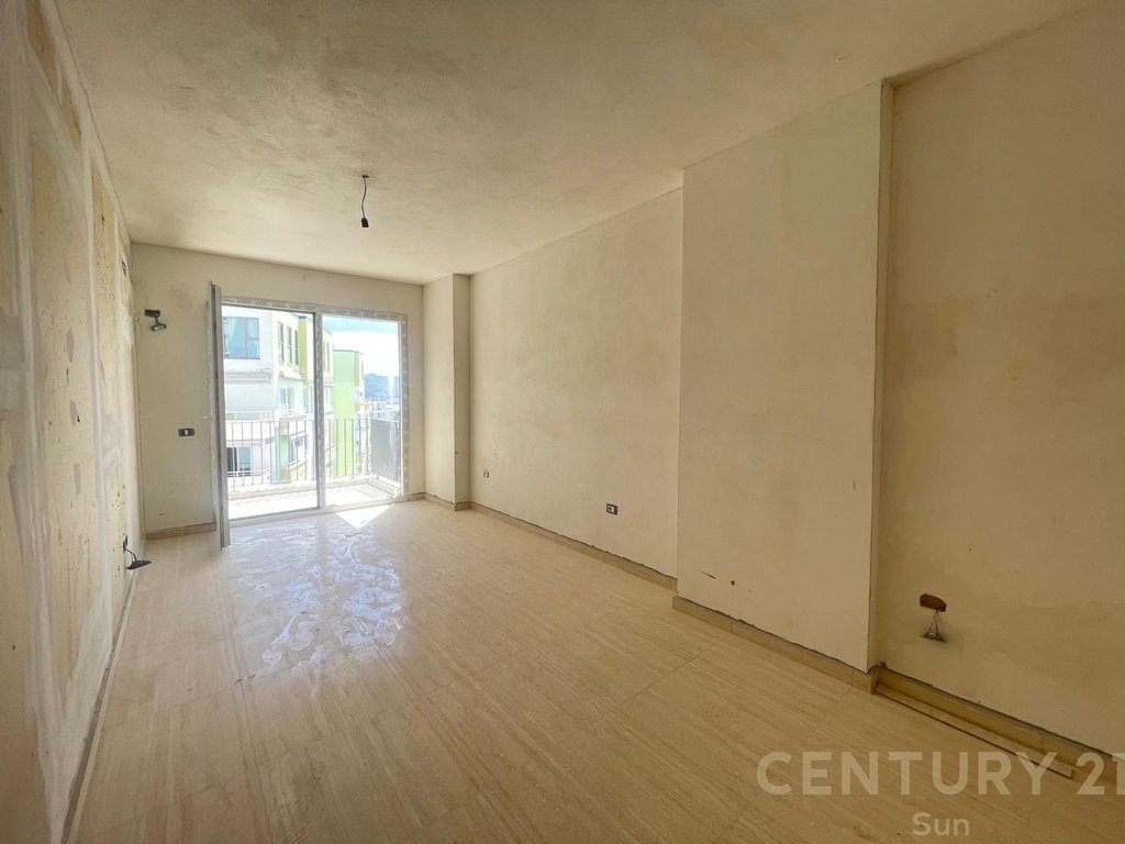 Apartament 1+1 per shitje te rana e hedhun!