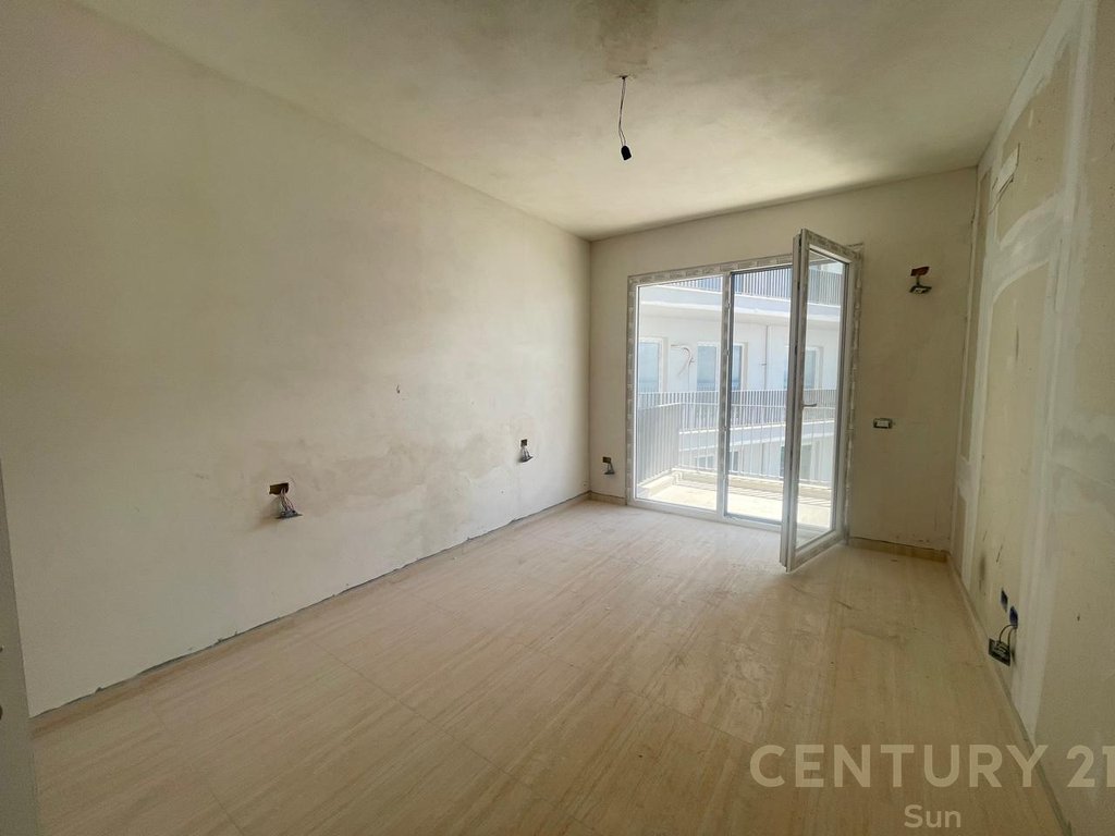 Apartament 1+1 per shitje te rana e hedhun!