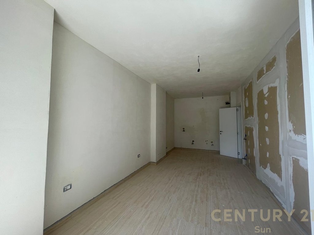 Apartament 1+1 per shitje te rana e hedhun!