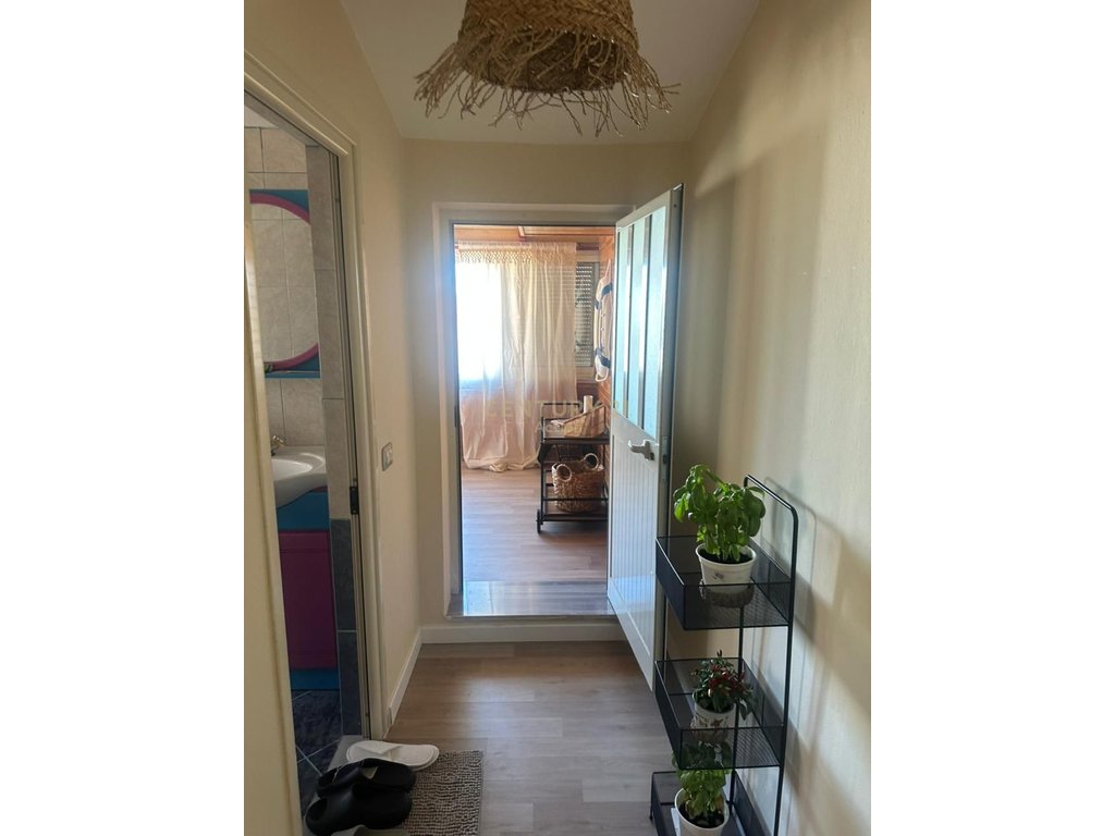 Studio moderne + veranda à golem