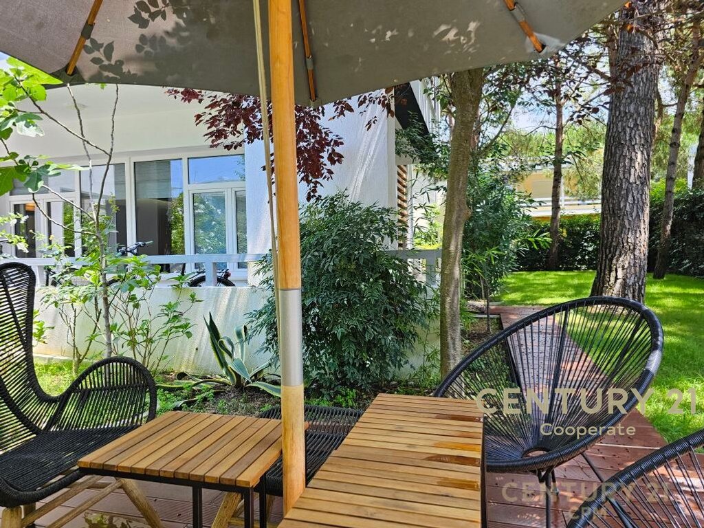 Duplex apartment for sale at kompleksi lura 1, gjiri i lalzit (3)