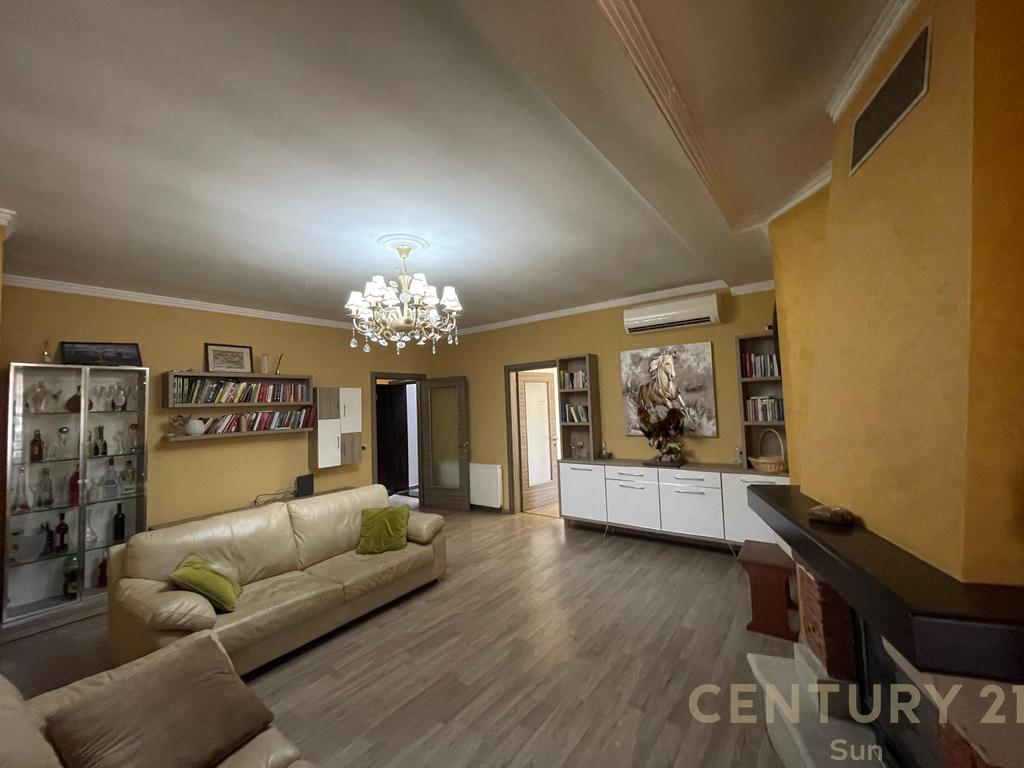 Apartamento / penthouse à venda em fresk-Tirana!