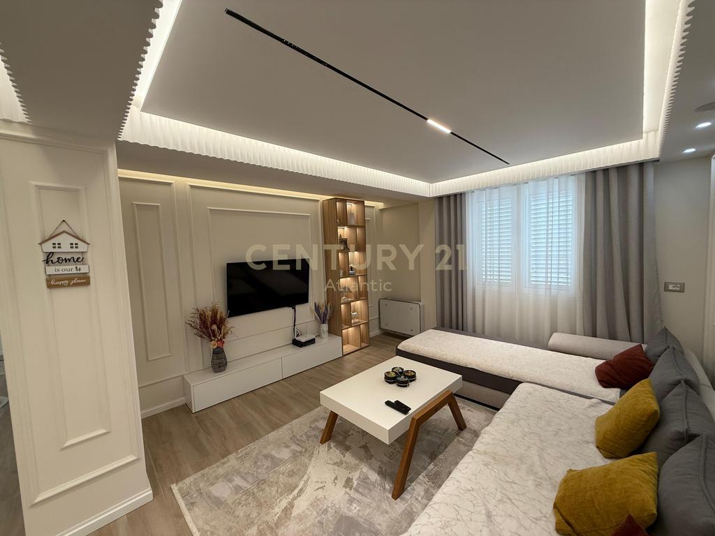 Luxusvilla zum verkauf, ehemalige kenet - durres!
