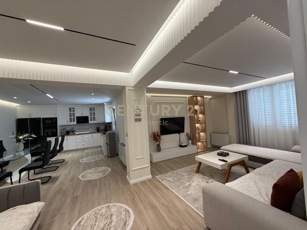 Luxusvilla zum verkauf, ehemalige kenet - durres!
