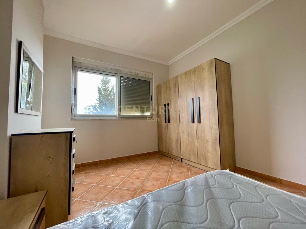 Apartamento 1+1 vista al mar, isla de Kavajë!
