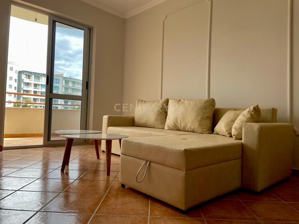 Apartamento 1+1 vista al mar, isla de Kavajë!