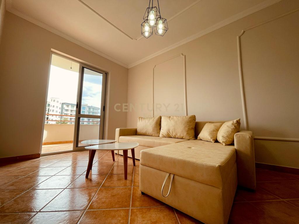 Apartamento 1+1 vista al mar, isla de Kavajë!