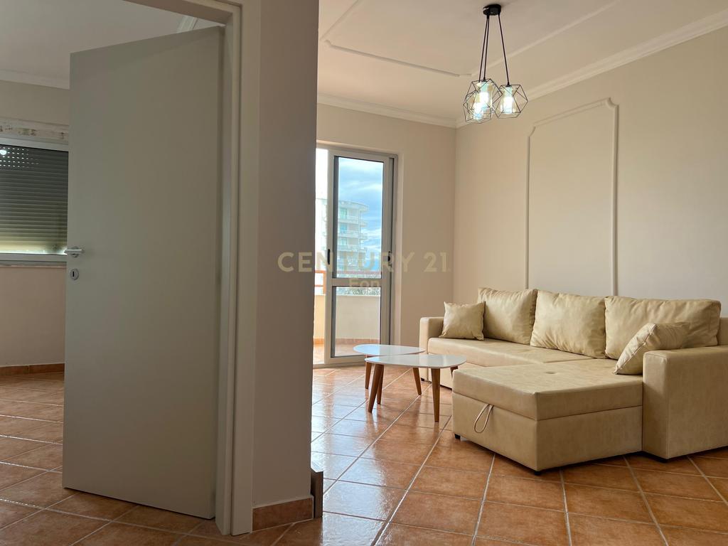 Apartamento 1+1 vista al mar, isla de Kavajë!