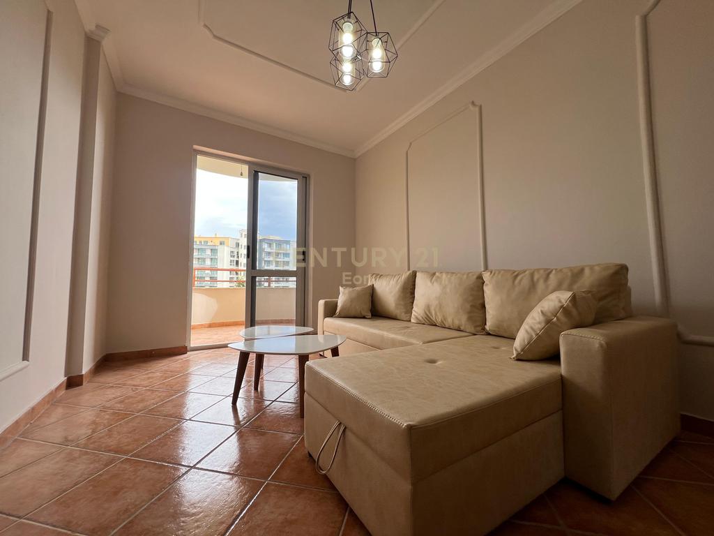 Apartamento 1+1 vista al mar, isla de Kavajë!