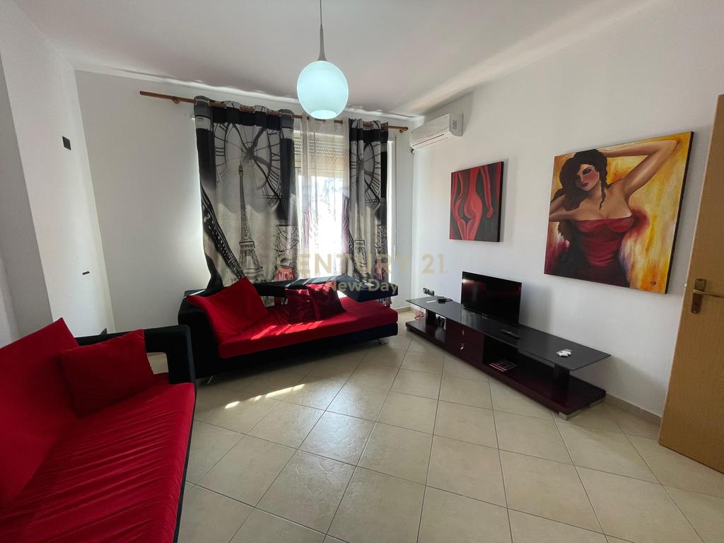 Apartamento en venta 1+1 en shkembi i kavajes!