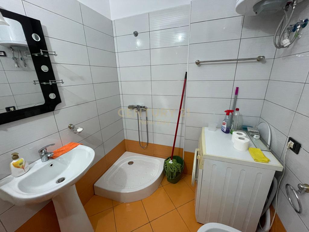 Apartamento en venta 1+1 en shkembi i kavajes!