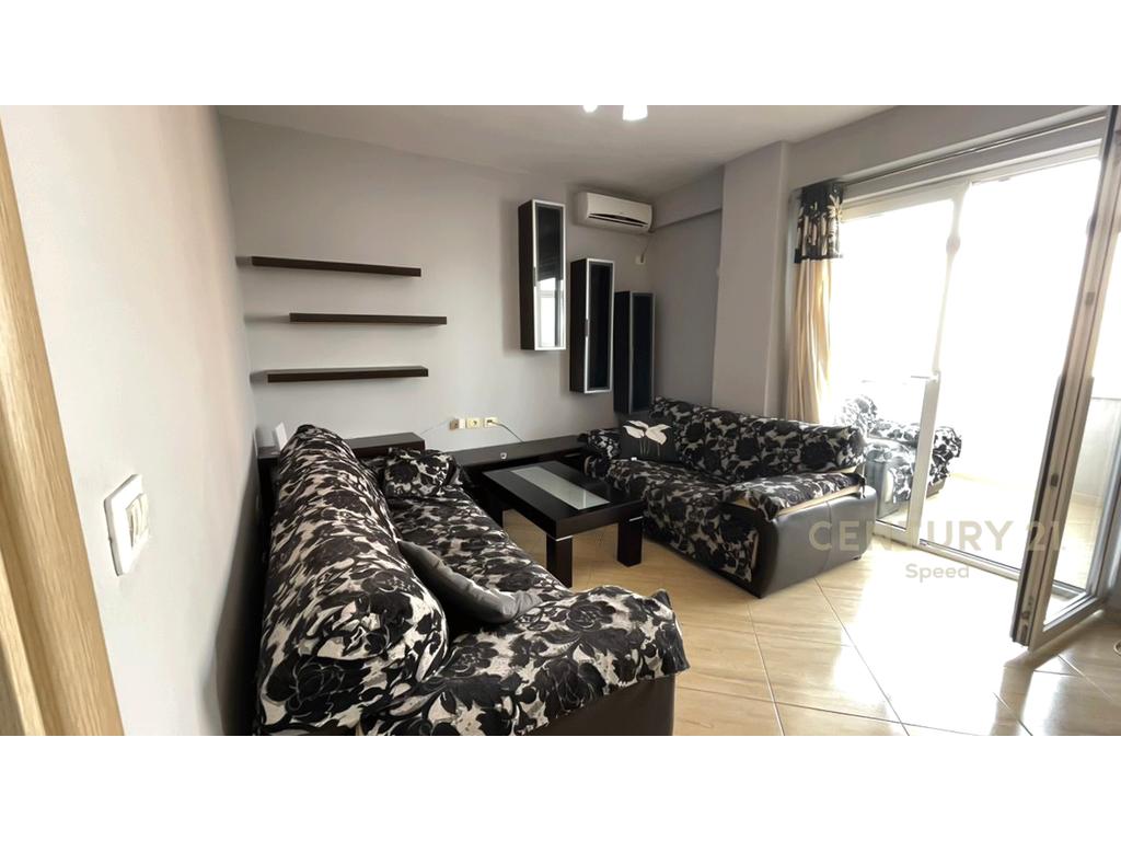Apartment 2+1+2 +veranda for rent near bulevard te ri!